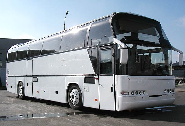 Autobusu īre Cēsīs Neoplan 50 vietas sēdvietas